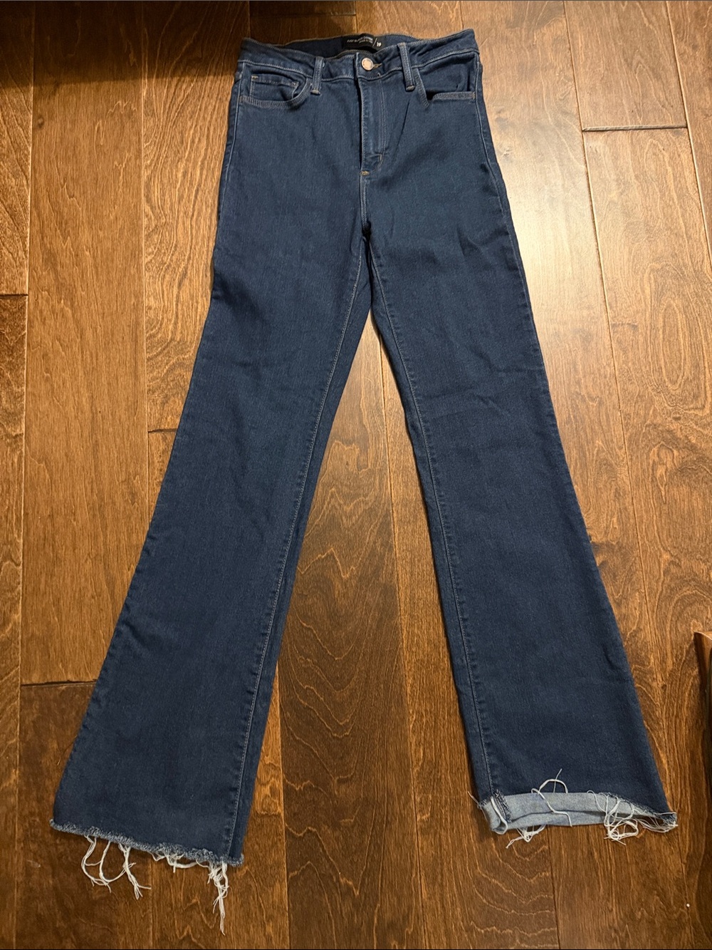 Dark Blue Women's slightly Flared Jeans
